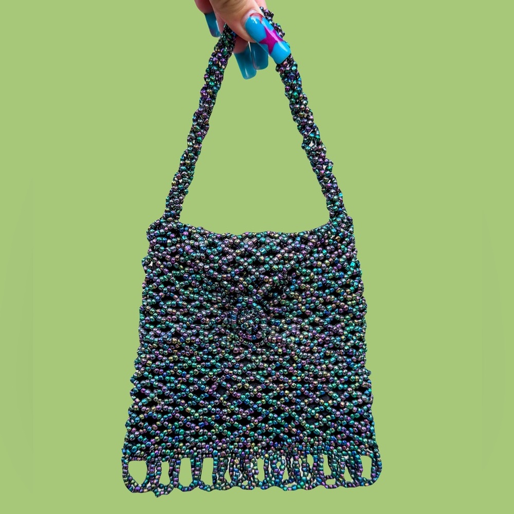 Vintage multicolored beaded evening bag!